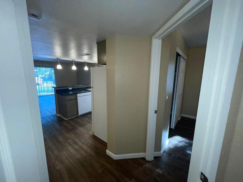 property for rent #10