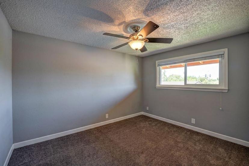 property for rent #9