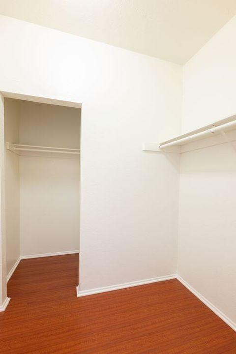 property for rent #10