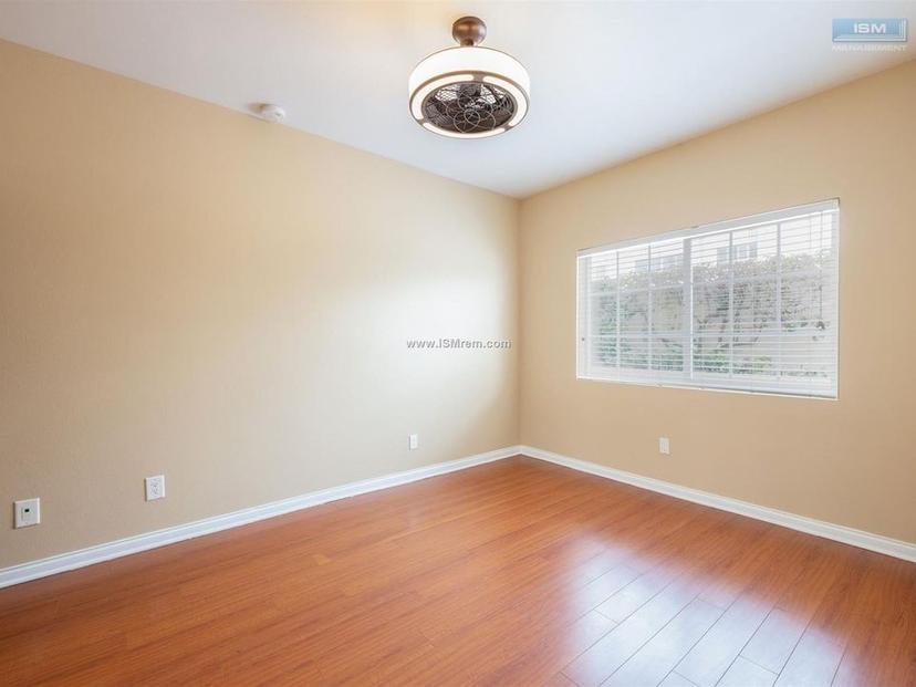 property for rent #8