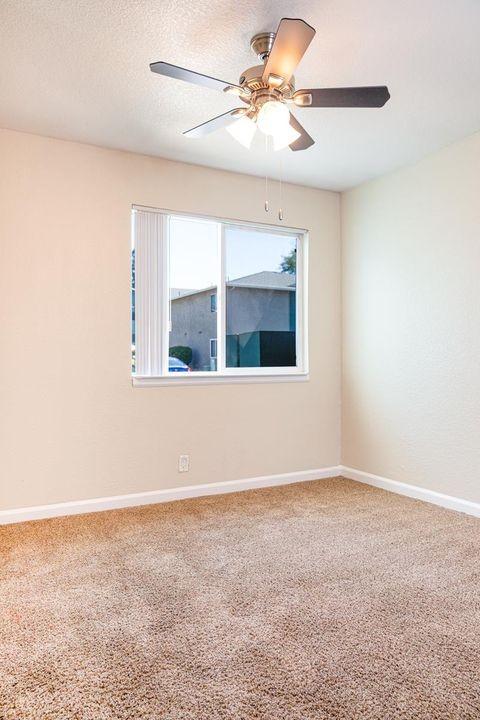 property for rent #21