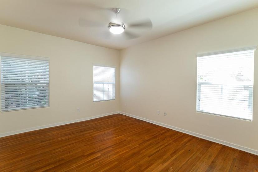property for rent #15