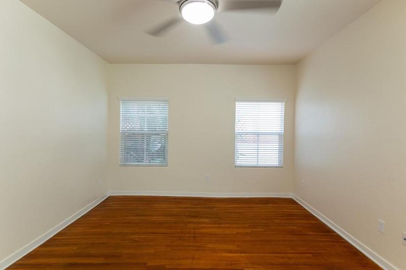 property for rent #16